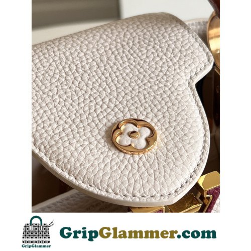 Louis Vuitton Capucines - Image 4