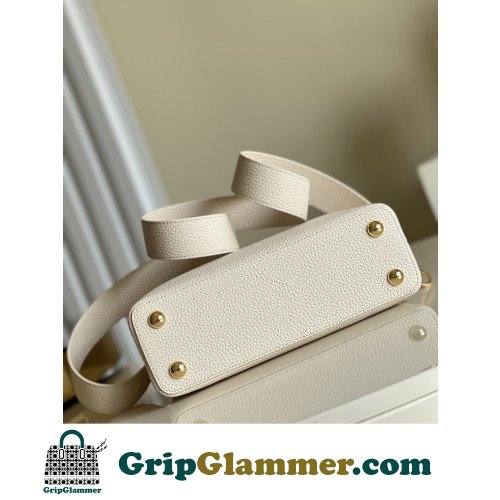 Louis Vuitton Capucines - Image 8