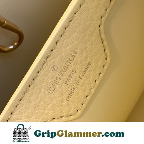 Louis Vuitton Capucines - Image 9