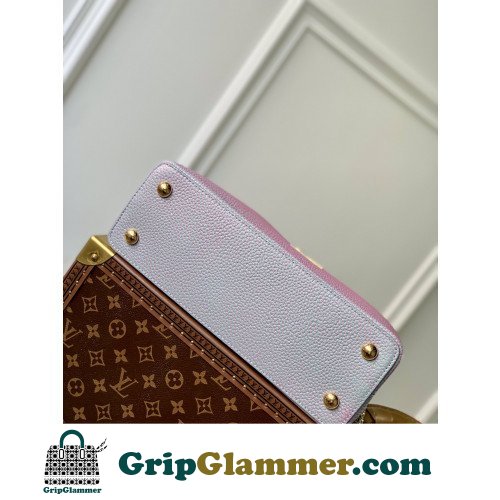 Louis Vuitton Capucines - Image 5