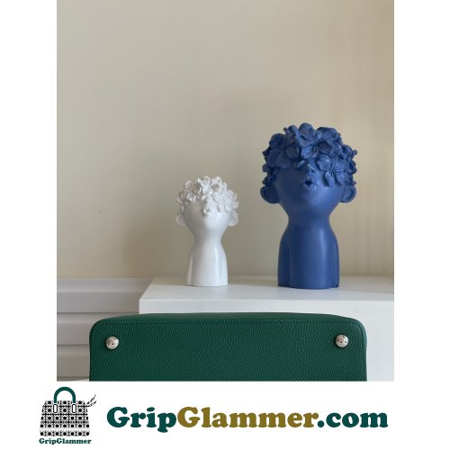 Louis Vuitton Capucines - Image 3