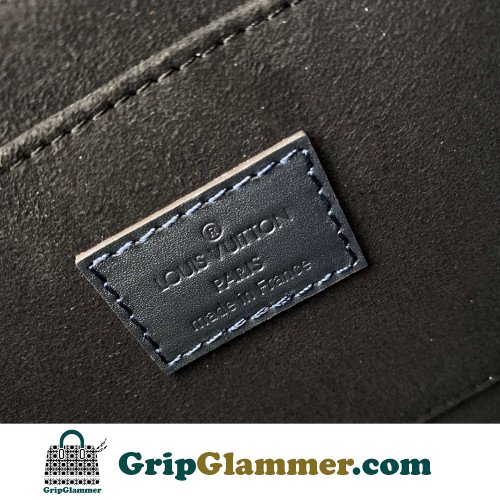 Louis Vuitton Petite Malle - Image 7