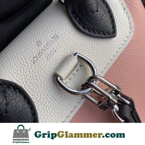Louis Vuitton Favorite - Image 2