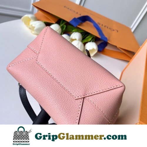 Louis Vuitton Favorite - Image 8