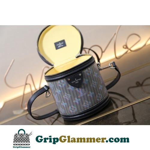 Louis Vuitton Cannes - Image 7