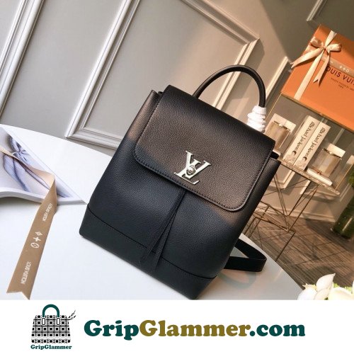 Louis Vuitton Favorite - Image 6