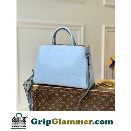 Louis Vuitton Tote - Image 3