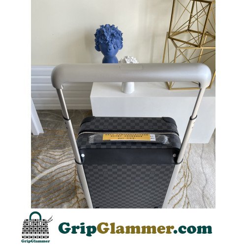 Louis Vuitton Travel Bag - Image 2