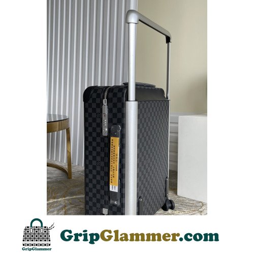 Louis Vuitton Travel Bag - Image 6