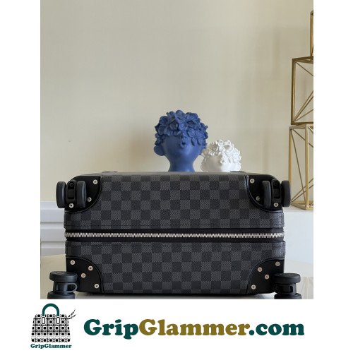 Louis Vuitton Travel Bag - Image 7
