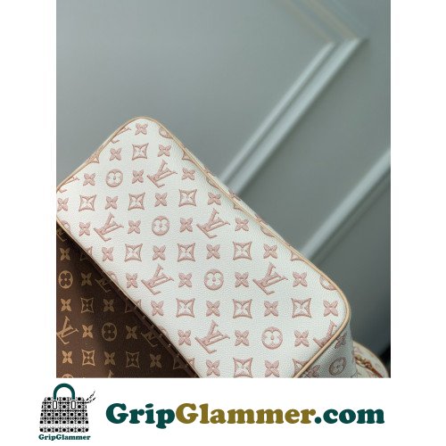 Louis Vuitton Neverfull - Image 4