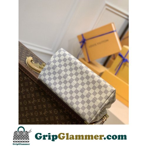 Louis Vuitton Neverfull - Image 4