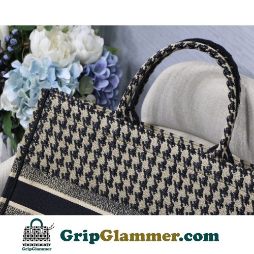 Dior Book Tote Large 42cm - Image 2