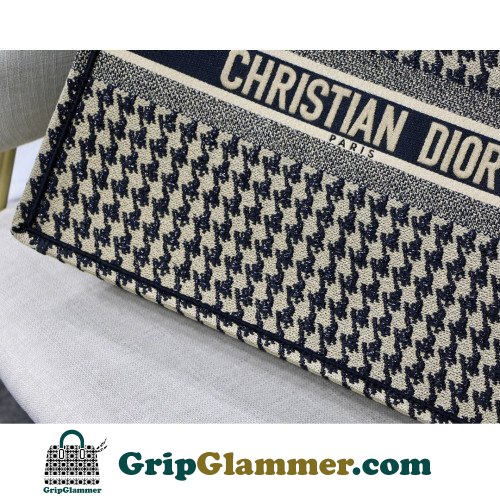 Dior Book Tote Large 42cm - Image 5