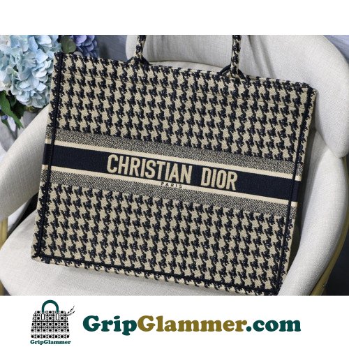 Dior Book Tote Large 42cm - Image 8