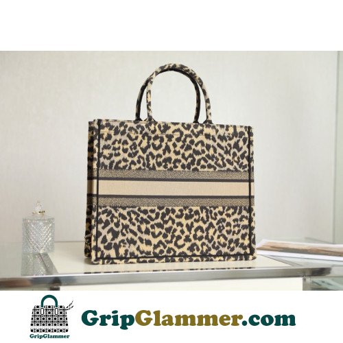 Dior Book Tote Large 42cm - Image 6