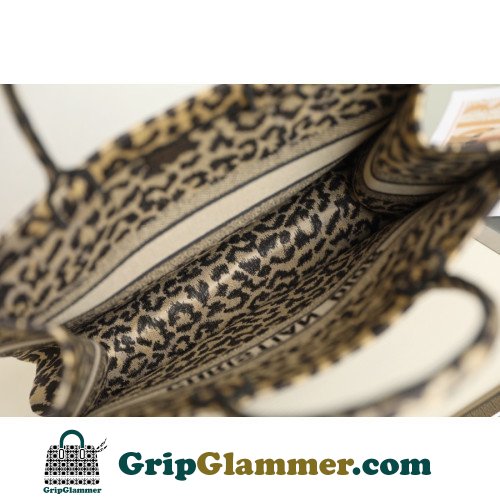 Dior Book Tote Large 42cm - Image 9