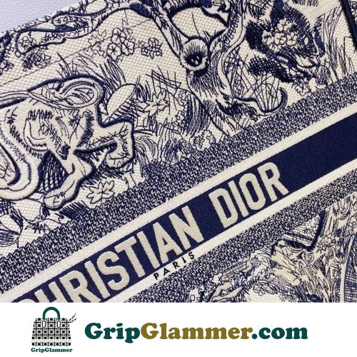 Dior Book Tote Large 42cm - Image 5