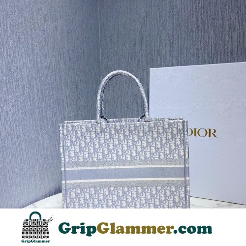 Dior Book Tote Large 42cm - Image 8