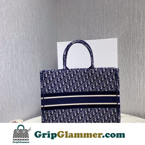 Dior Book Tote Large 42cm - Image 3