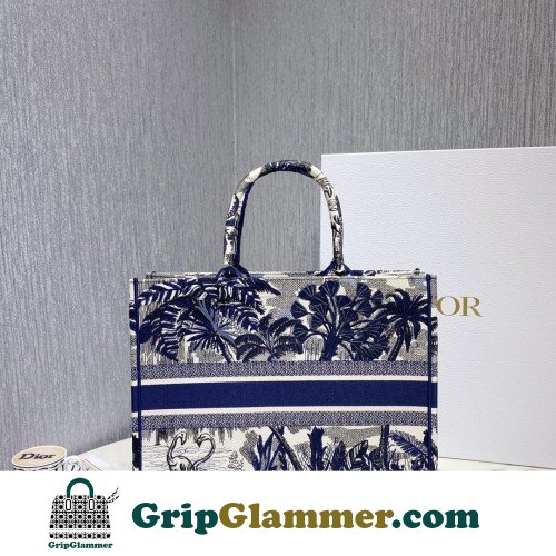 Dior Book Tote Large 42cm - Image 4