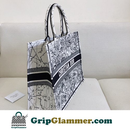 Dior Book Tote Large 42cm - Image 7
