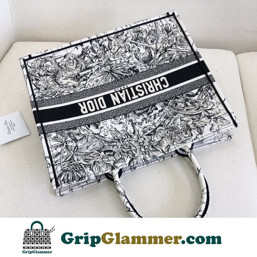 Dior Book Tote Large 42cm - Image 8