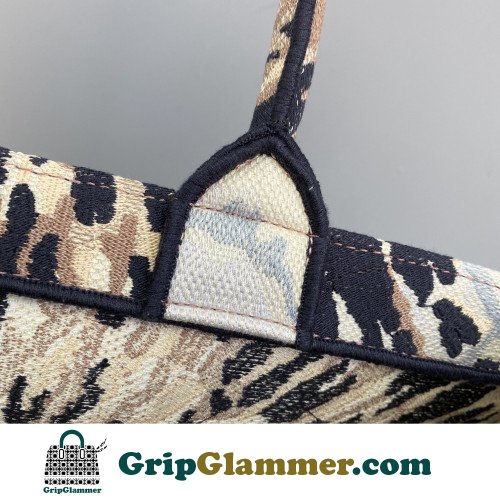 Dior Book Tote Large 42cm - Image 2