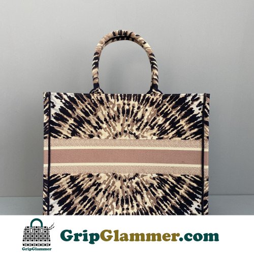 Dior Book Tote Large 42cm - Image 5