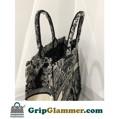 Dior Book Tote Large 42cm - Image 8