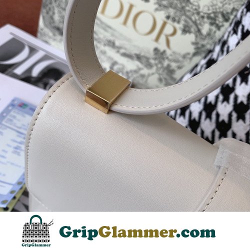 Dior Montaigne - Image 2