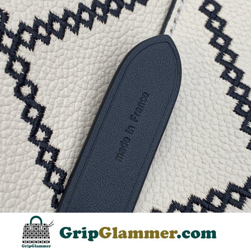 Louis Vuitton Neone - Image 4