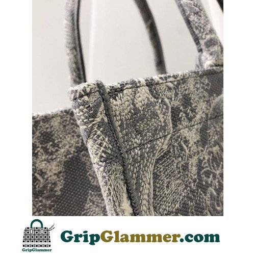 Dior Book Tote Large 42cm - Image 4