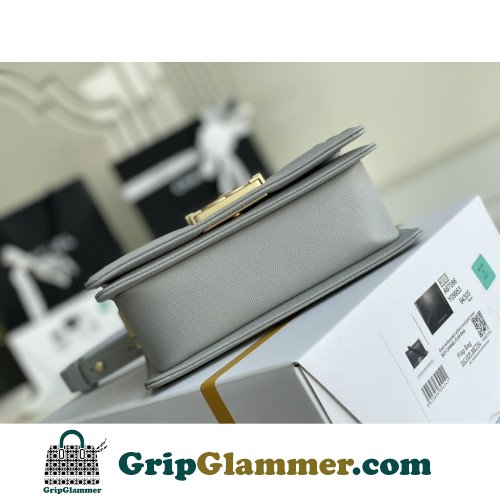 Chanel Boy Bag Caviar 20cm Small Lushentic AAAAA grade replica - Image 2