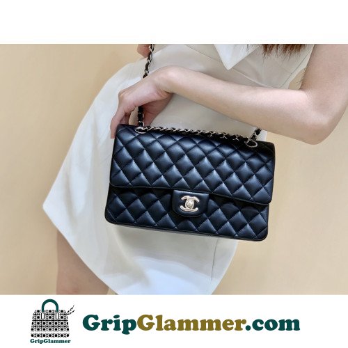 Chanel Flap Bag 25cm (Medium) - Image 8