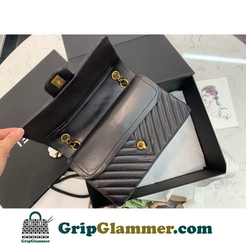 Chanel Flap Bag 25cm (Medium) - Image 2