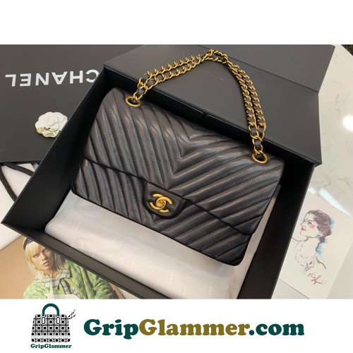 Chanel Flap Bag 25cm (Medium)