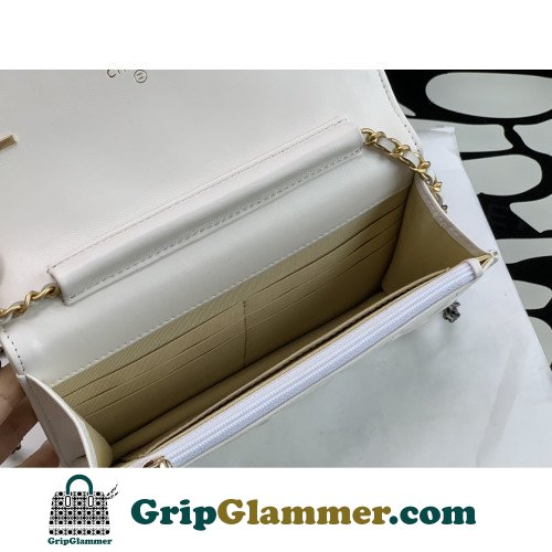 Chanel WOC - Image 6