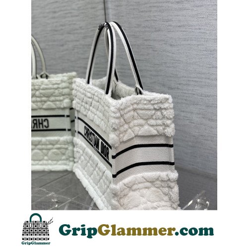 Dior Book Tote Medium 36cm - Image 6