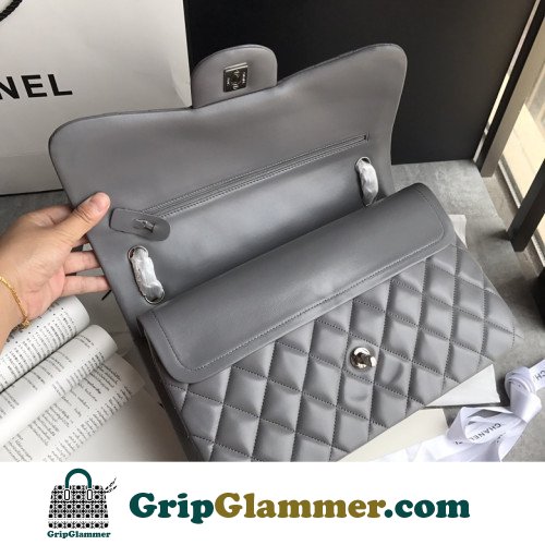 Chanel Flap Bag 30cm (Jumbo) - Image 2