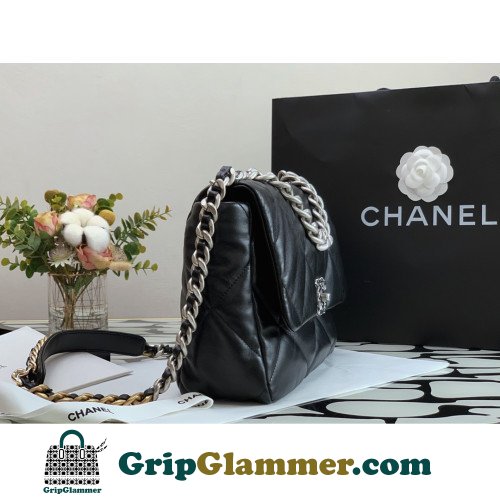 Chanel 19 Bag - Image 4