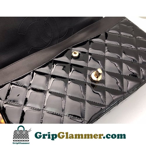 Chanel Flap Bag 30cm (Jumbo) - Image 4