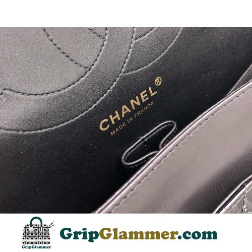 Chanel Flap Bag 30cm (Jumbo) - Image 6