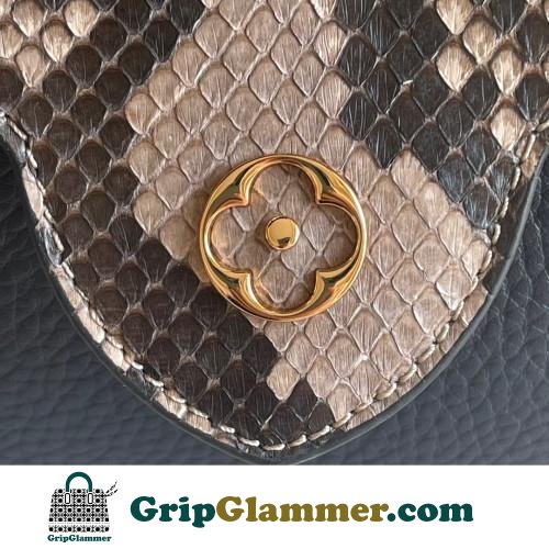 Louis Vuitton Capucines - Image 4