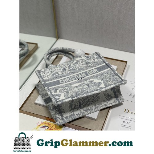 Dior Book Tote Small 26.5cm - Image 9