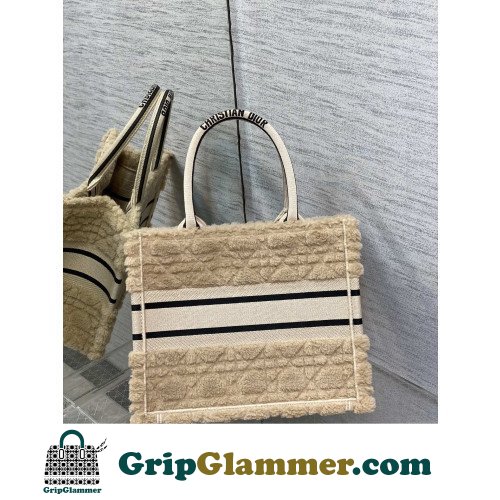 Dior Book Tote Small 26.5cm - Image 4