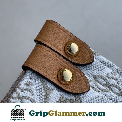 Louis Vuitton On The Go - Image 8