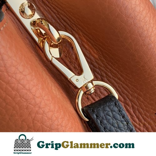 Louis Vuitton Capucines - Image 8