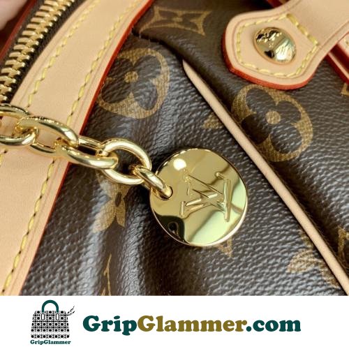 Louis Vuitton Tote - Image 7