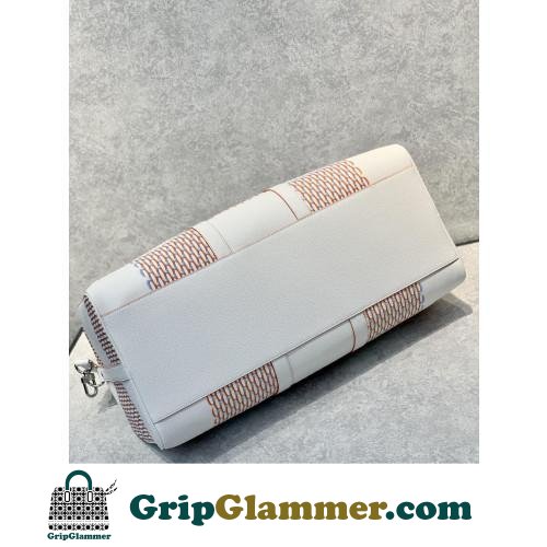 Louis Vuitton Kepall - Image 3